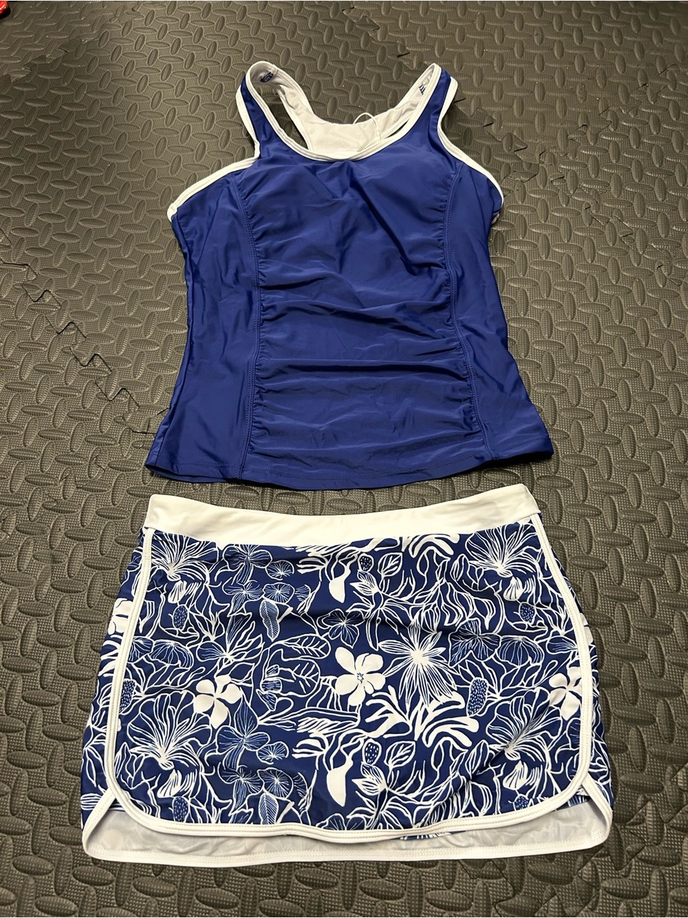 NWT Women’s Navy Blue Tankini with Floral Swim Skirt